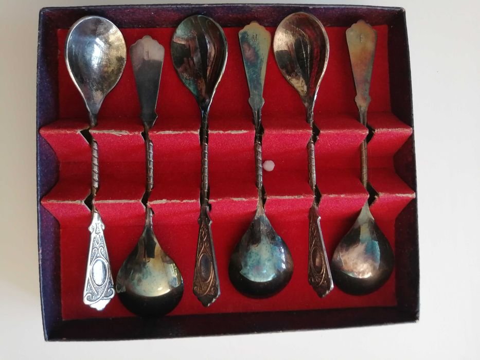 Posrebrzane łyżeczki do mokki