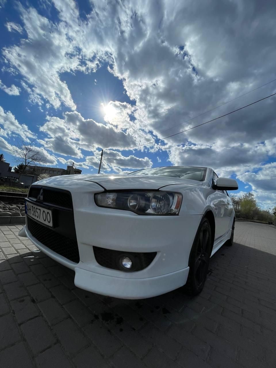 Продам mitsubishi lancer X