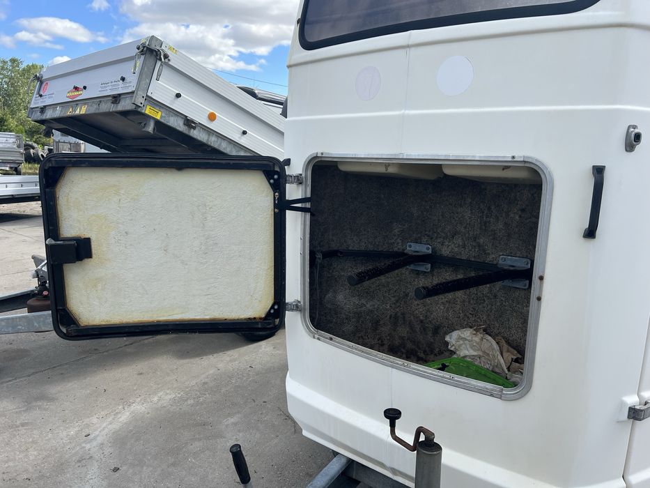 Westalia przyczepa do koni zwierzat