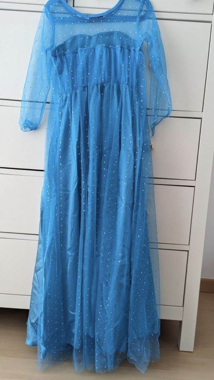 Disfarce/vestido Elsa Frozen - 10 anos - como novo