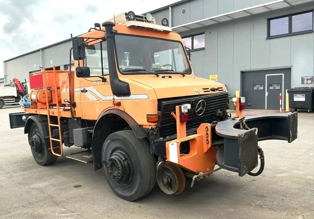 Mercedes-Benz UNIMOG U1650 4x4 Dwudrogowy ZAGRO Kolej Kolejowy do jazdy po torach  UNIMOG U1650 4x4 Dwudrogowy Zagro Kolej Kolejowy do jazdy po torach