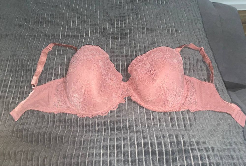 Eleganski Biustonosz 75 G