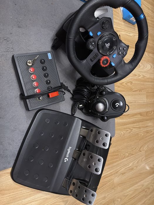 Logitech G29 + shifter + buttonbox