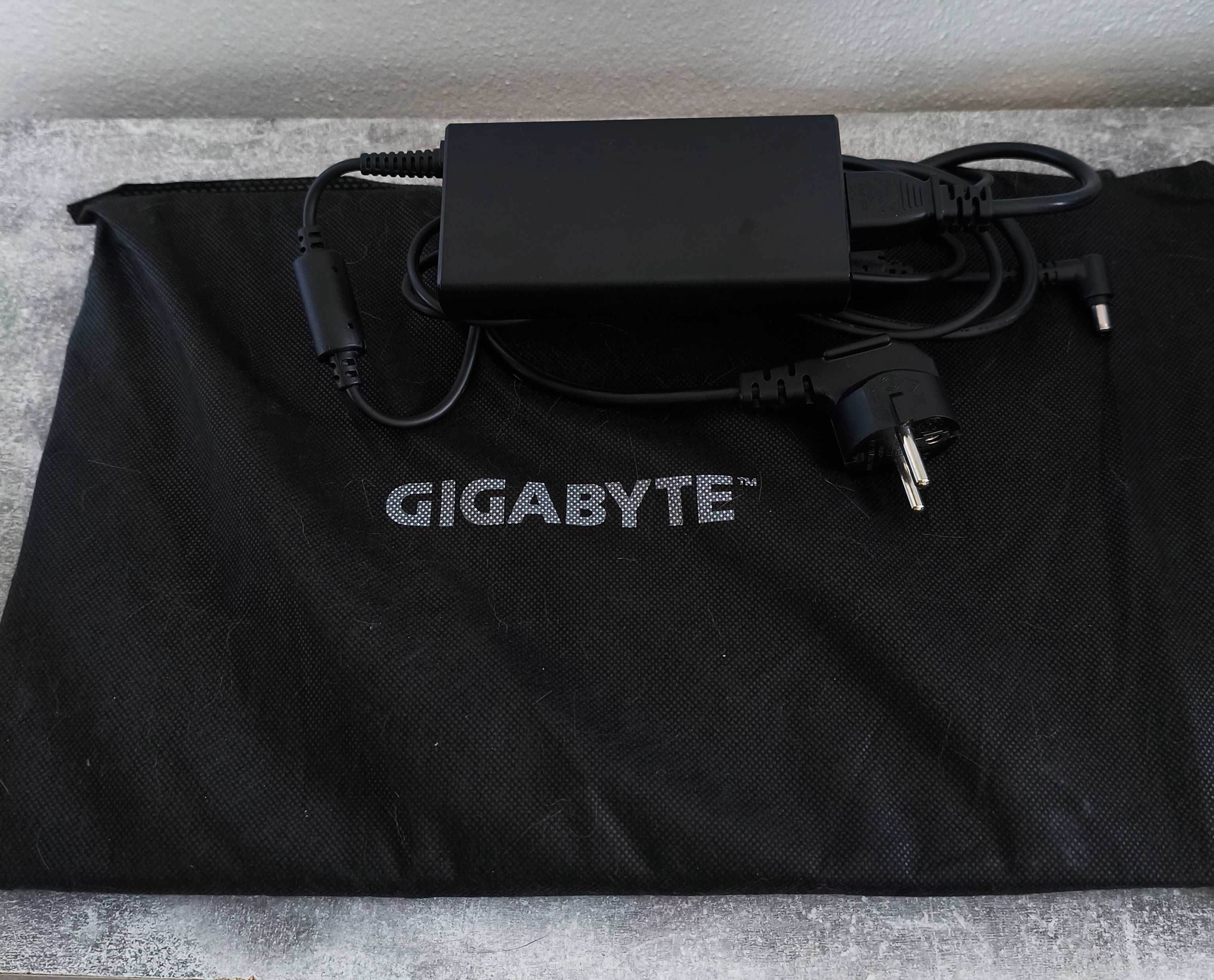 Portátil Gaming Gigabyte RTX 3050 | i5 | 16GB | 500GB SSD | Como Novo