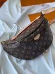 Сумочка бананка, Louis Vuitton, оригінал