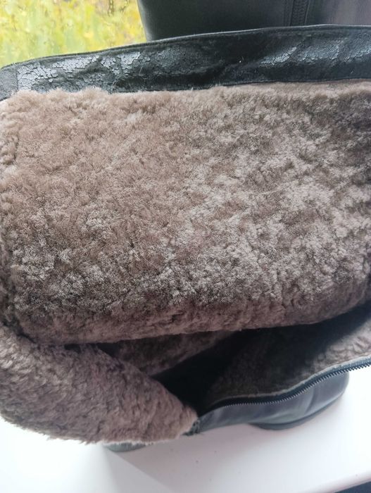 Зимові жіночі чоботи з натурального хутра та шкіри. 39р