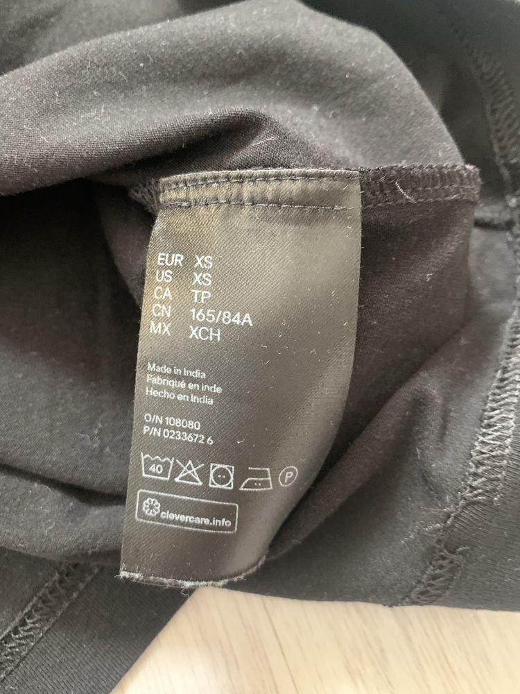Czarny tshirt z długim rękawem H&M