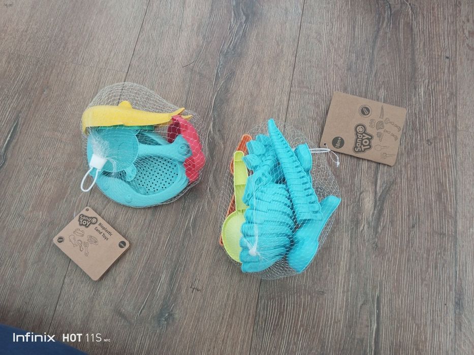 Zabawki piaskownica chłopiec dziewczynka dwa zestawy