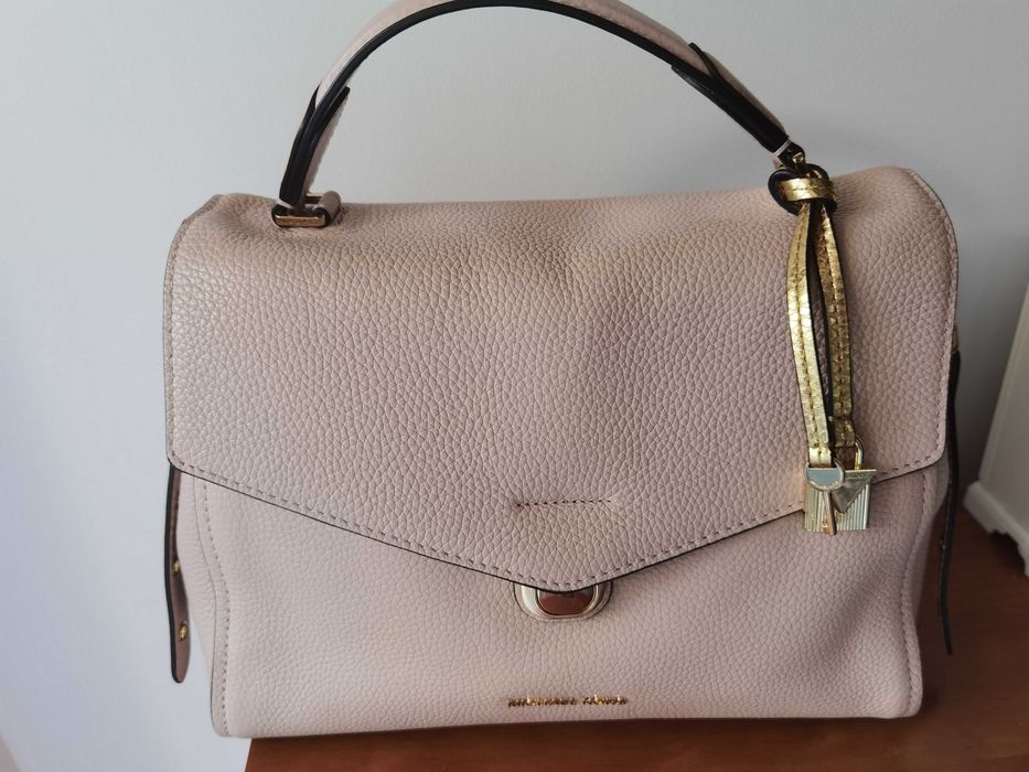 Mala Michael Kors