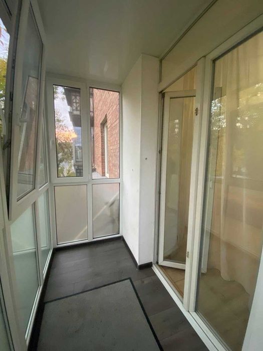 Продам 2-х кімнатну квартиру, Поділ