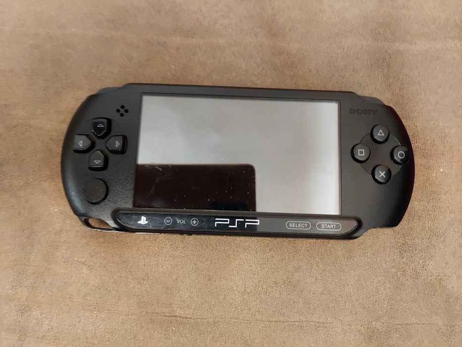 PSP E1000 Street чудовий стан • Оригінальна зарядка + MicroSD адаптер