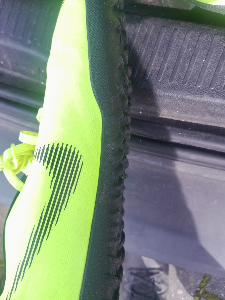 Sapatilhas Nike Turf 44