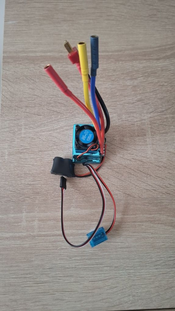 Kit combinado esc de motor sem escova
Kit combinado esc de motor sem e