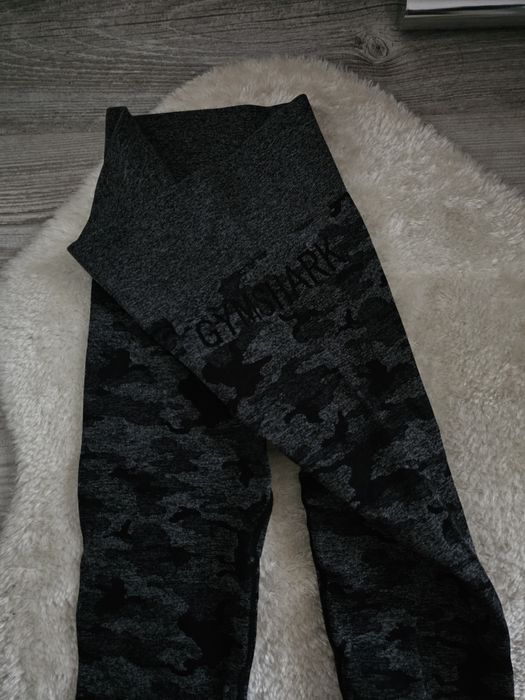 Legginsy gymshark Rozmiar S Camo Moro Wysoki stan spodnie Gymshark