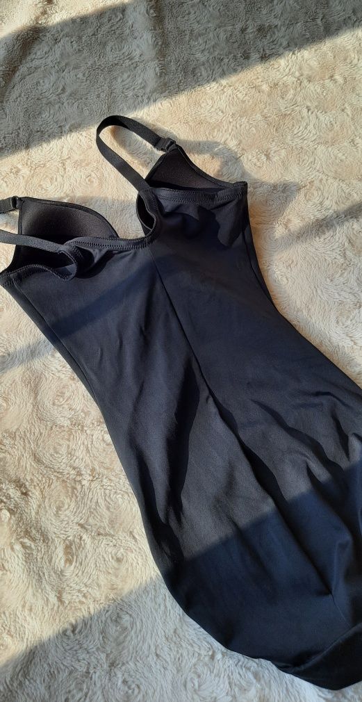 Czarne obcisłe body modelujące Flexees rozmiar 34C
