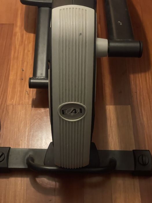 Eliptica norditrack E 4.1 com o cabo de alimentação como nova