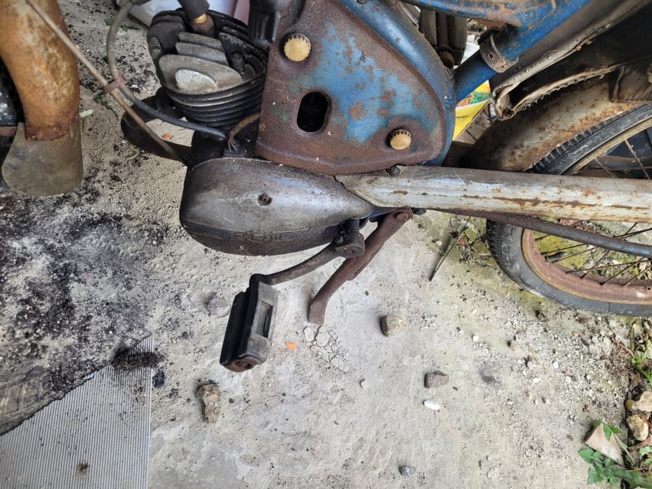 Komar na pedały , komarek