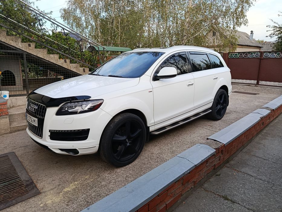 Продам Audi Q7 в отличном состоянии