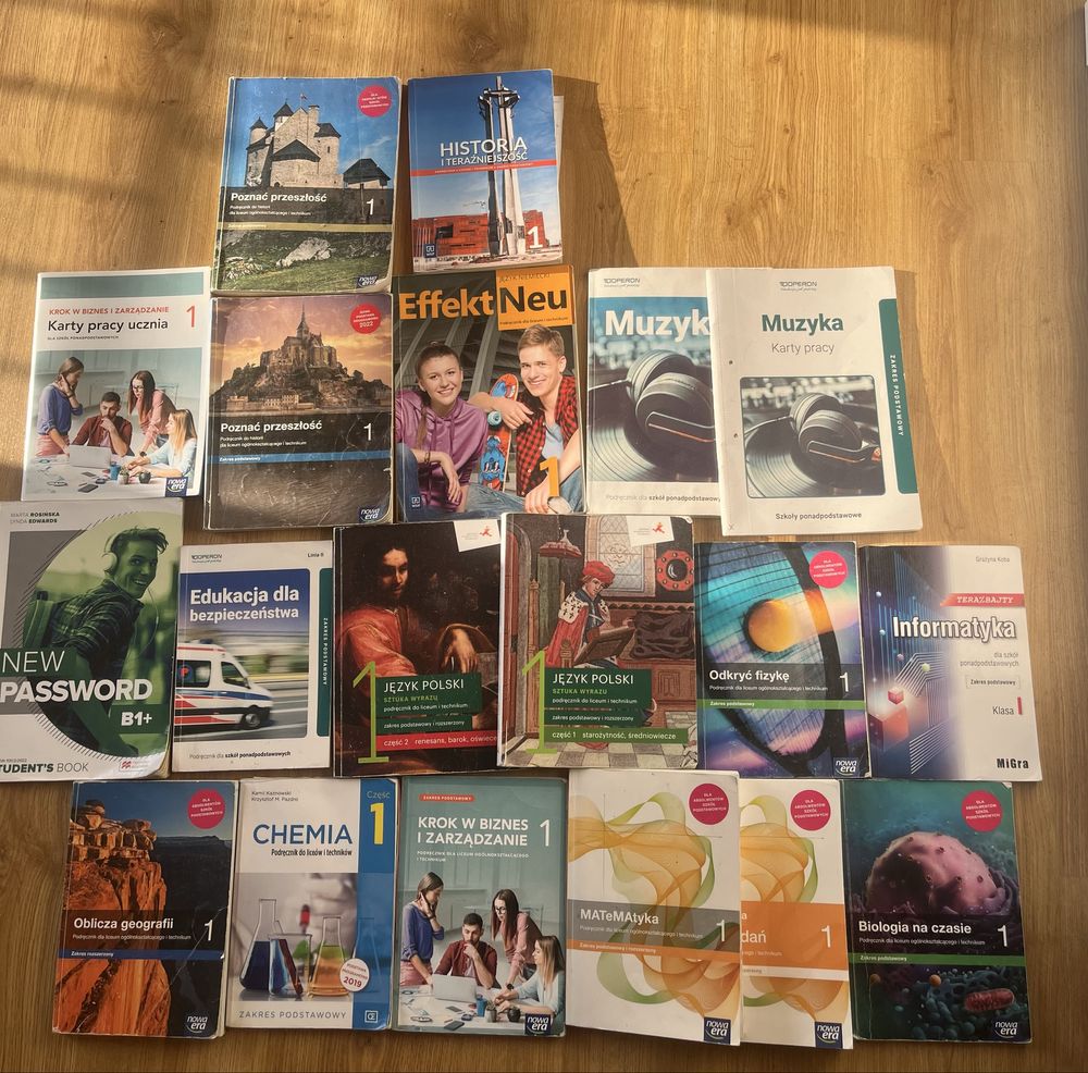 podręczniki do klasy 1 szkoły ponadpodstawowej liceum/technikum zestaw