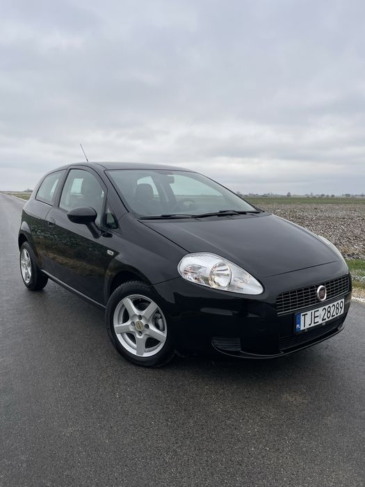 Fiat Grande Punto 1.4 Ekonomiczny Maly Przebieg