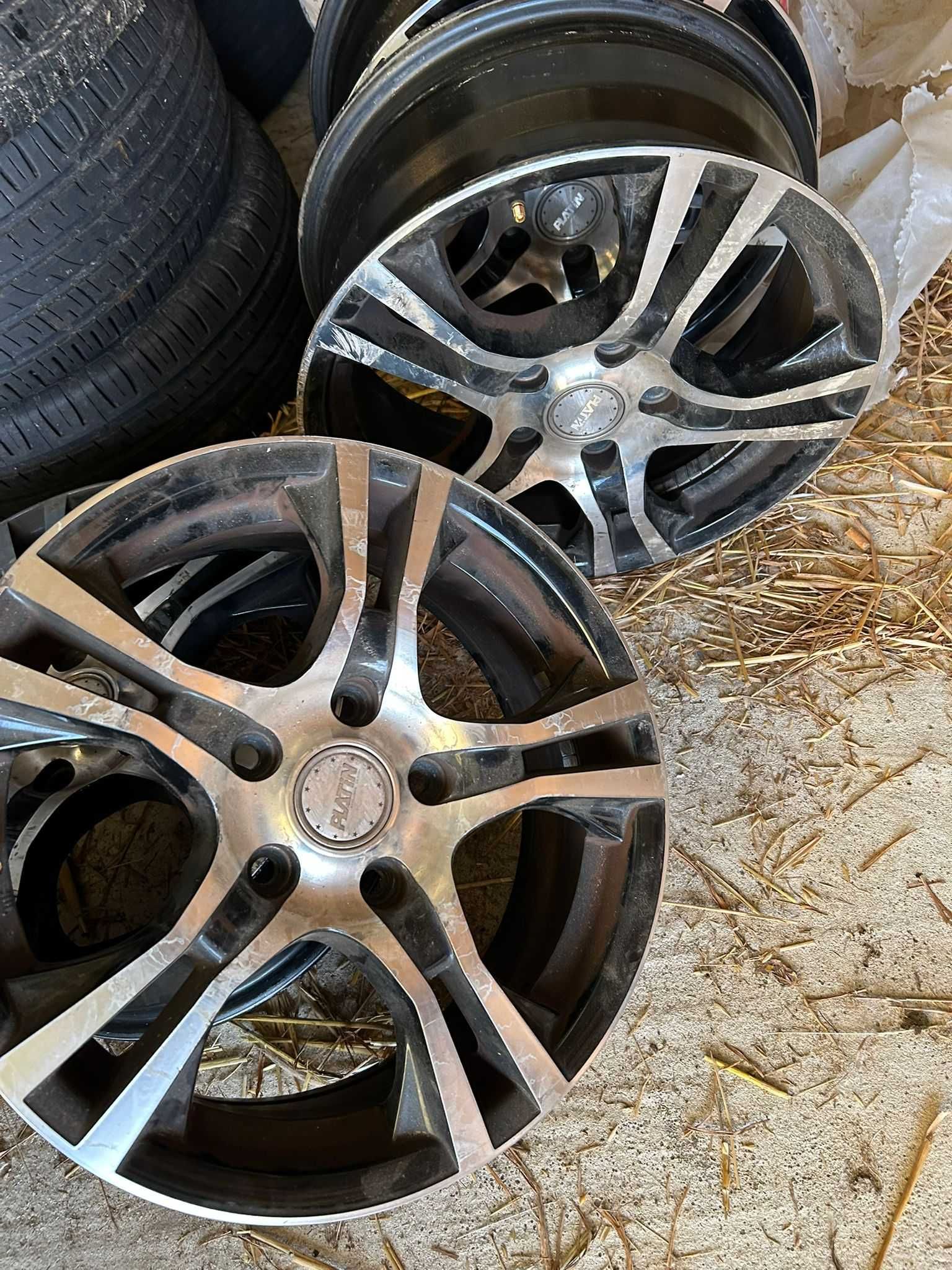 À venda 4 Jantes aluminium  r 16 montadas num honda accord