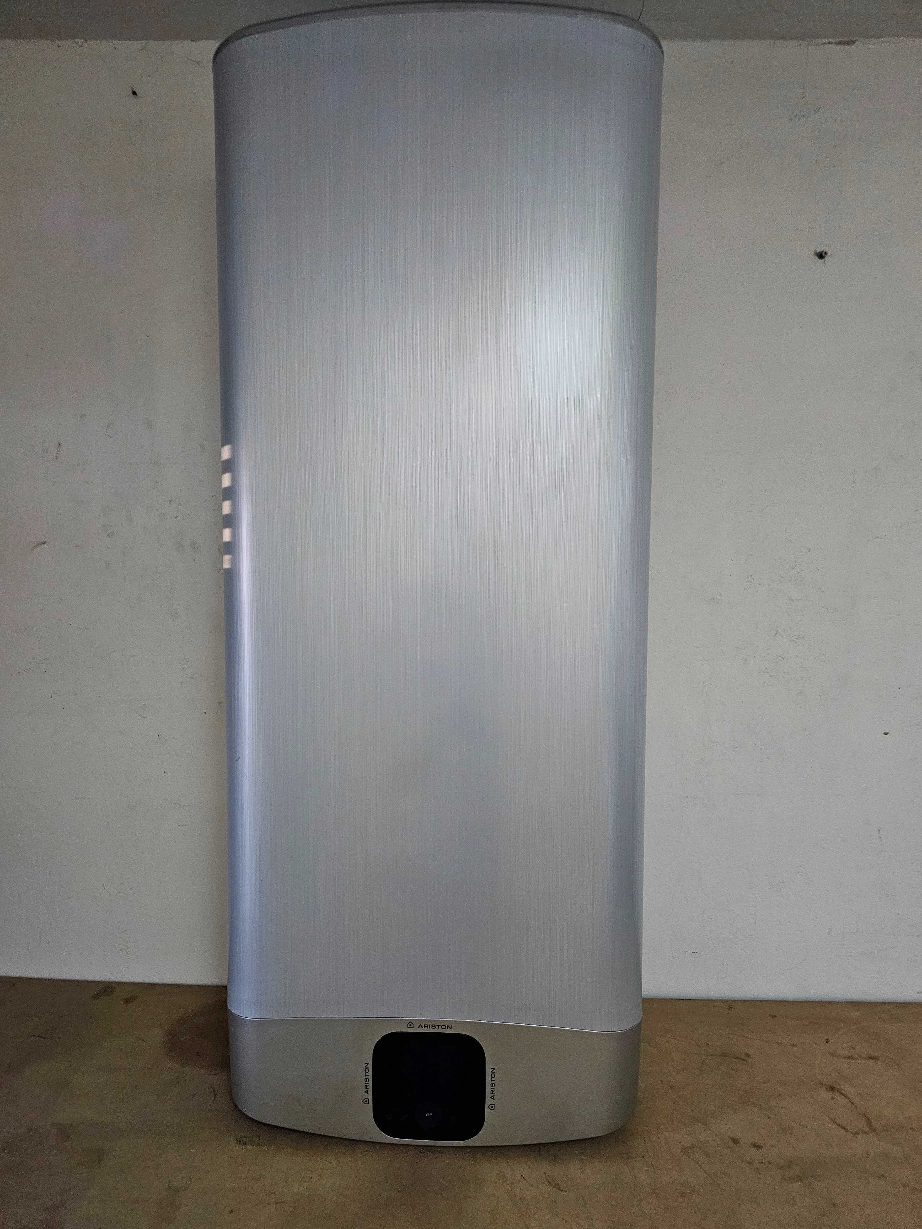 Elektryczny pojemnościowy ogrzewacz wody Ariston VLS EVO  100