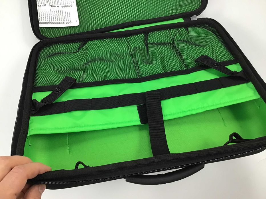 Сумка портфель для ноутбука для гаджетів і речей в літак IKEA Upptacka