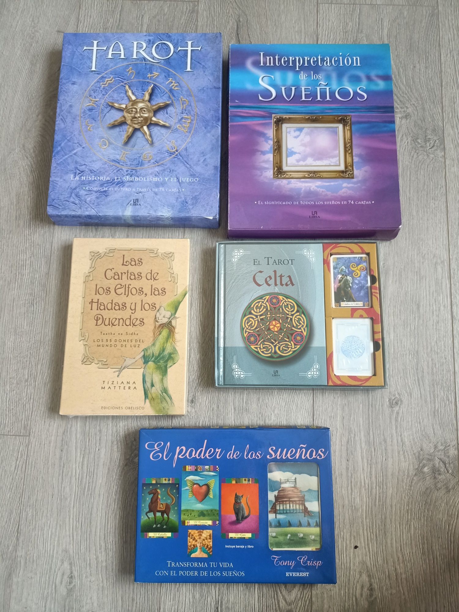 Livros e jogos místicos