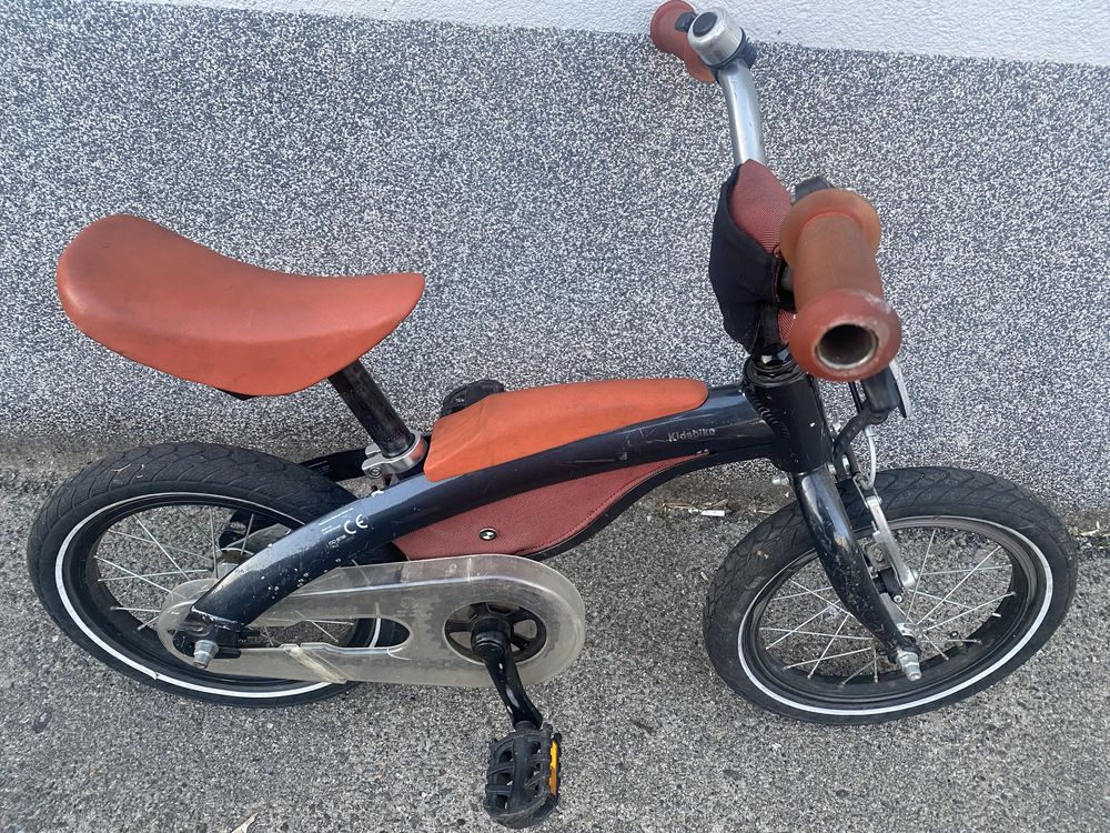 Продам детский велосипед BMW kidsbike