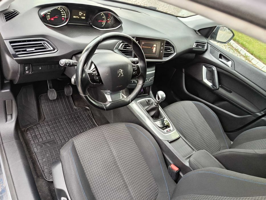 Peugeot 308 wersja "STYLE"