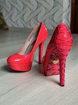 Туфлі на підборах рожеві Betsey Johnson