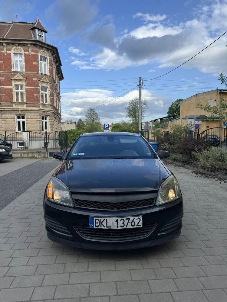 Opel Astra H GTC