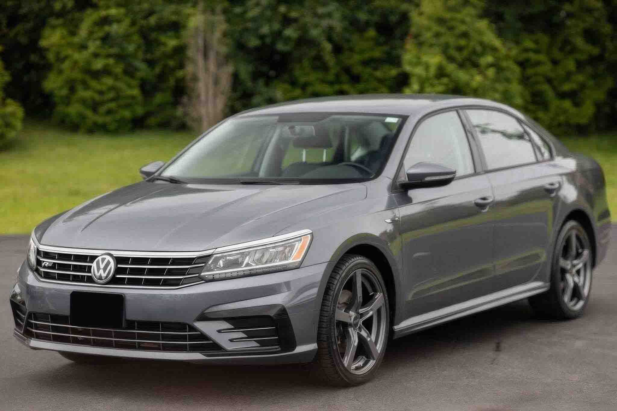 2018 Volkswagen Passat 2.0T R-Line