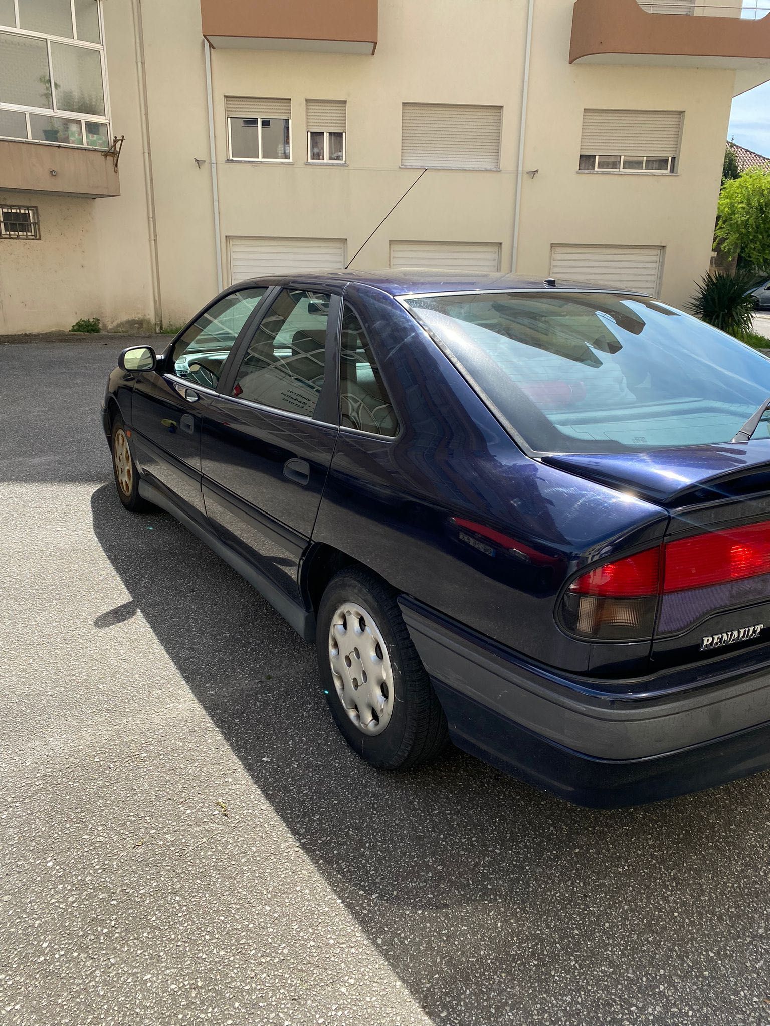 Carro Renault safrane