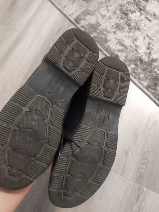 Туфлі для хлопчика 36 р.