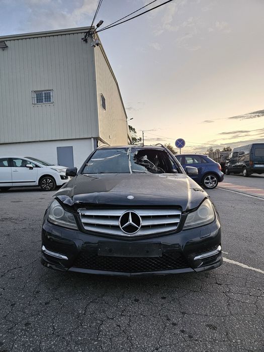 Mercedes-Benz W204 Estate C220 CDi AMG de 2011 para peça