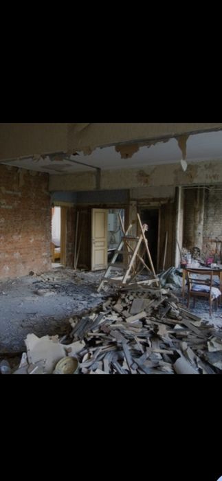 Вывоз мусора, разного хлама, демонтаж  зданий