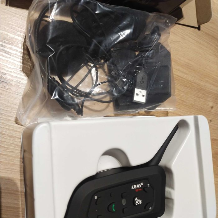 EJEAS V6 Pro Bluetooth Intercom