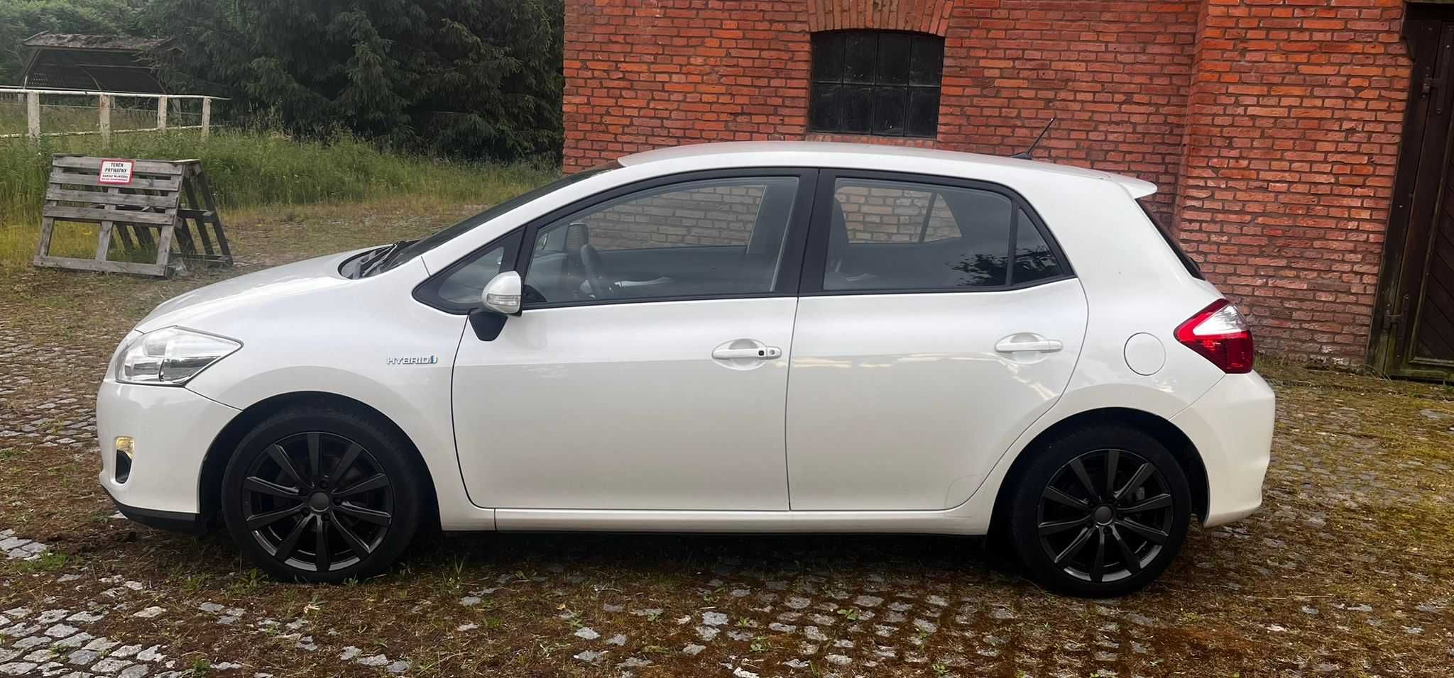 Toyota Auris 1.8 hybrid 2011