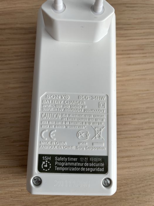 Carregador de pilhas Sony CycleEnergy