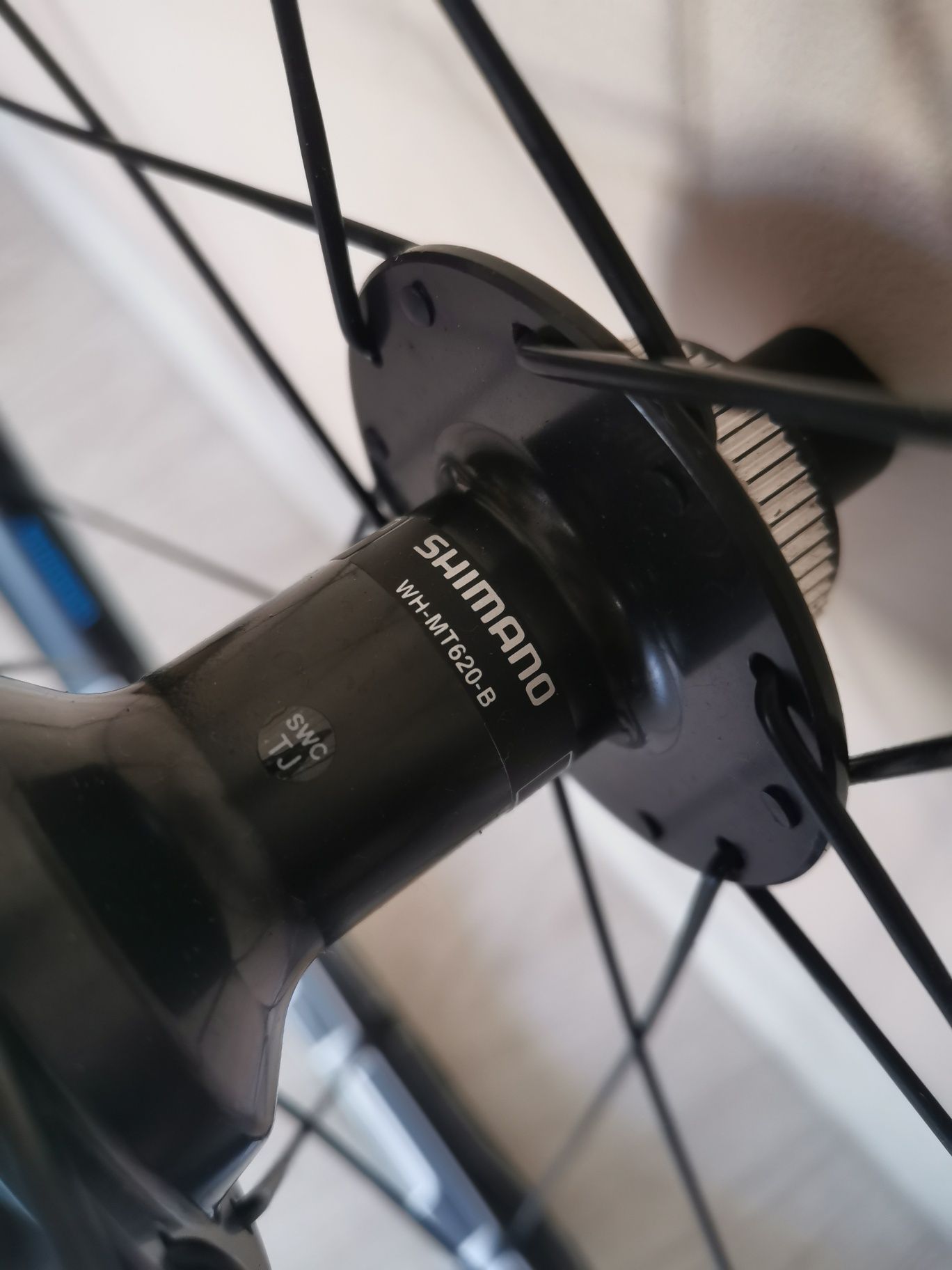 Nowe koło 29 tył Shimano MT-620/WH-MT 620-B 30C