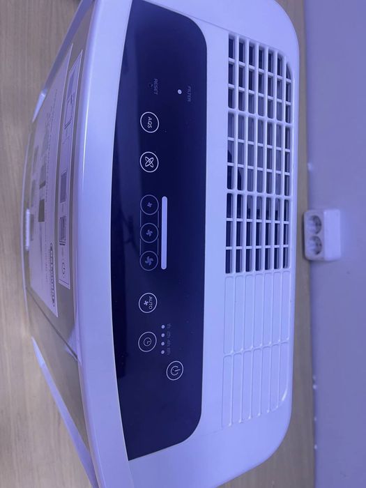 Очищувач повітря DeLonghi AC 150 SILVER WH