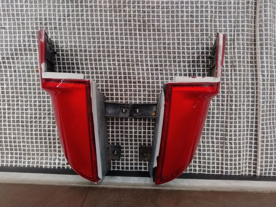 Mercedes Benz Vito viano w639 tył lewy prawy lampa górna komplet