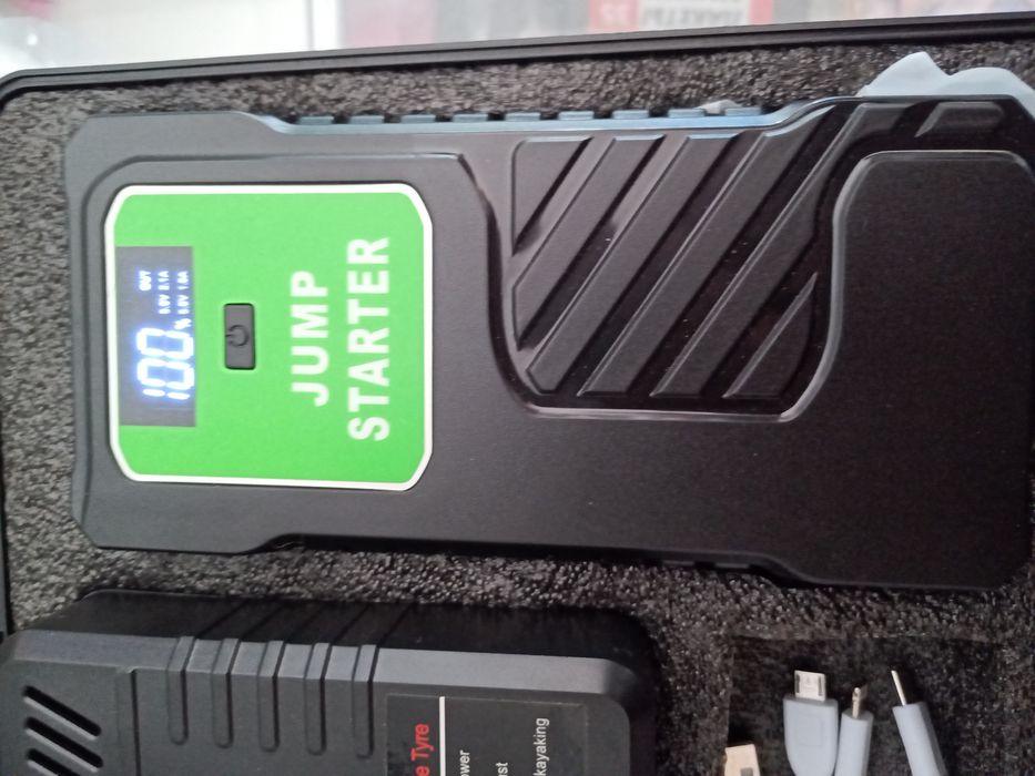 Пусковий пристрій павербанк12в