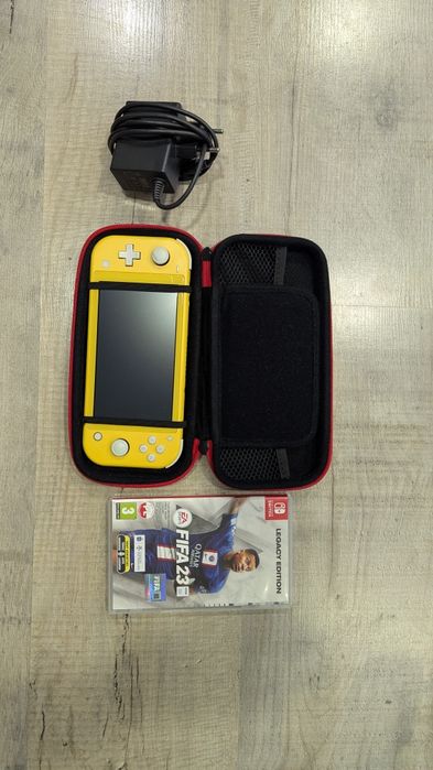 Konsola Nintendo Switch Lite

Używane 3 lata 

Stan bardzo dobr