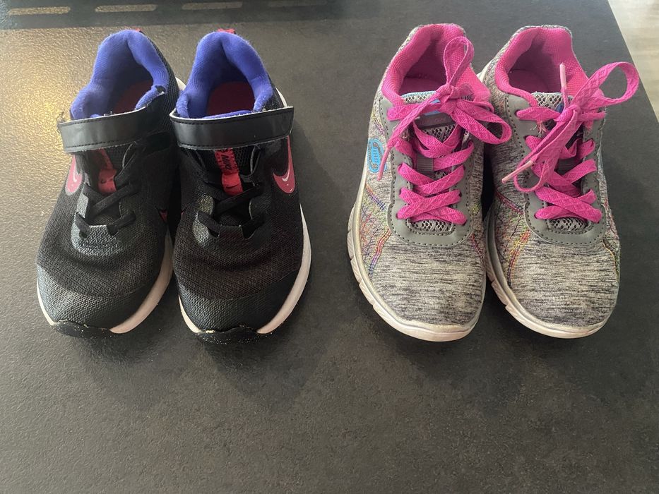 Кросівки дитячі Nike та Sketchers