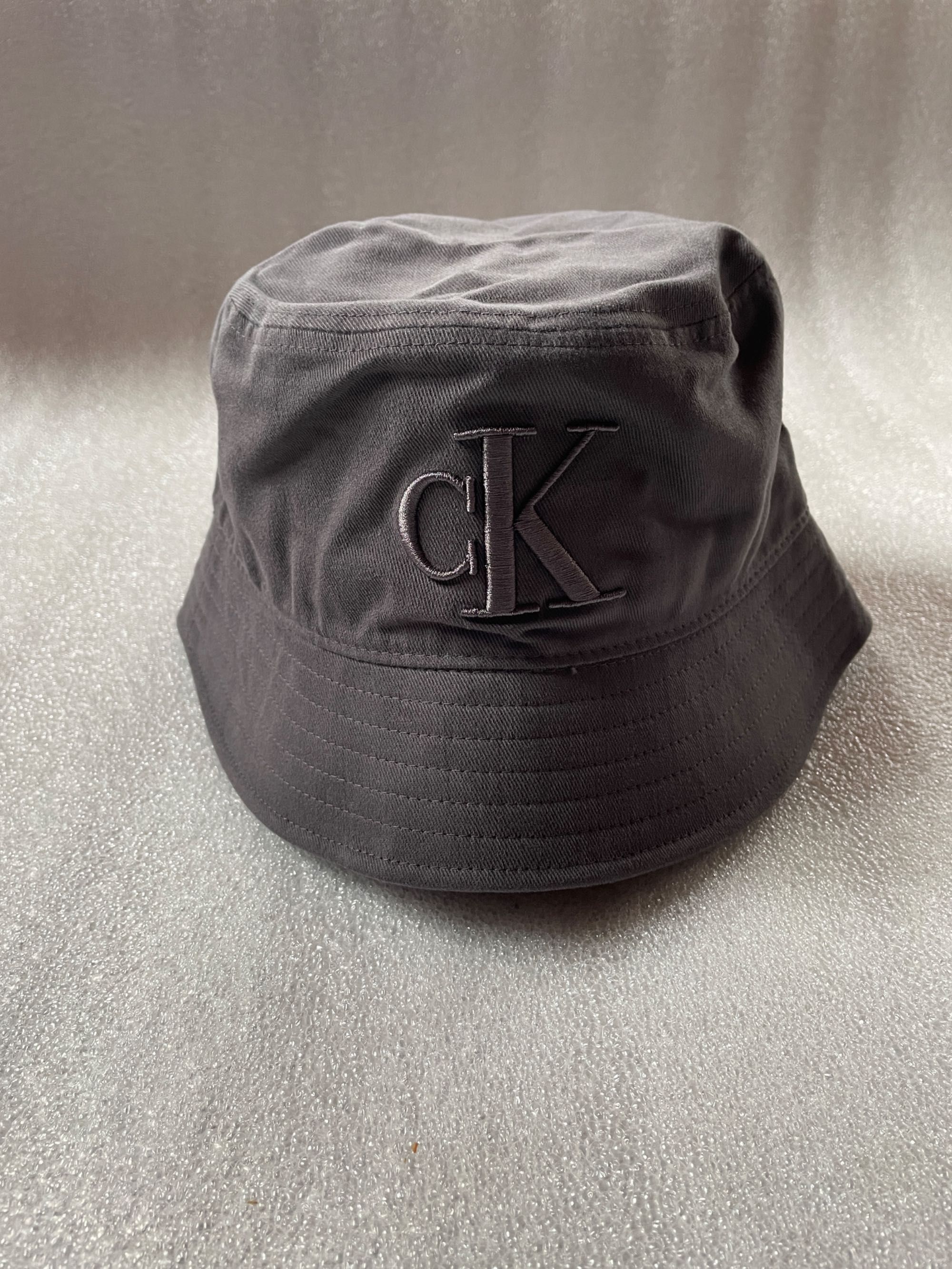 Новая шапка - панама calvin klein (ck twill logo bucket hat)с америки