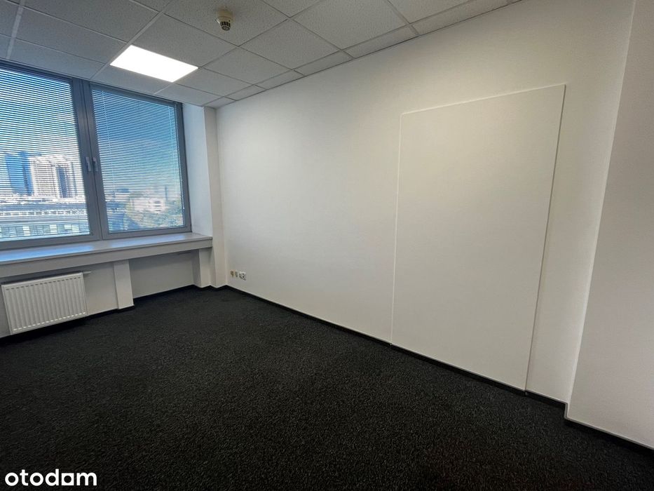 Małe biuro na wynajem, obok RYNKU