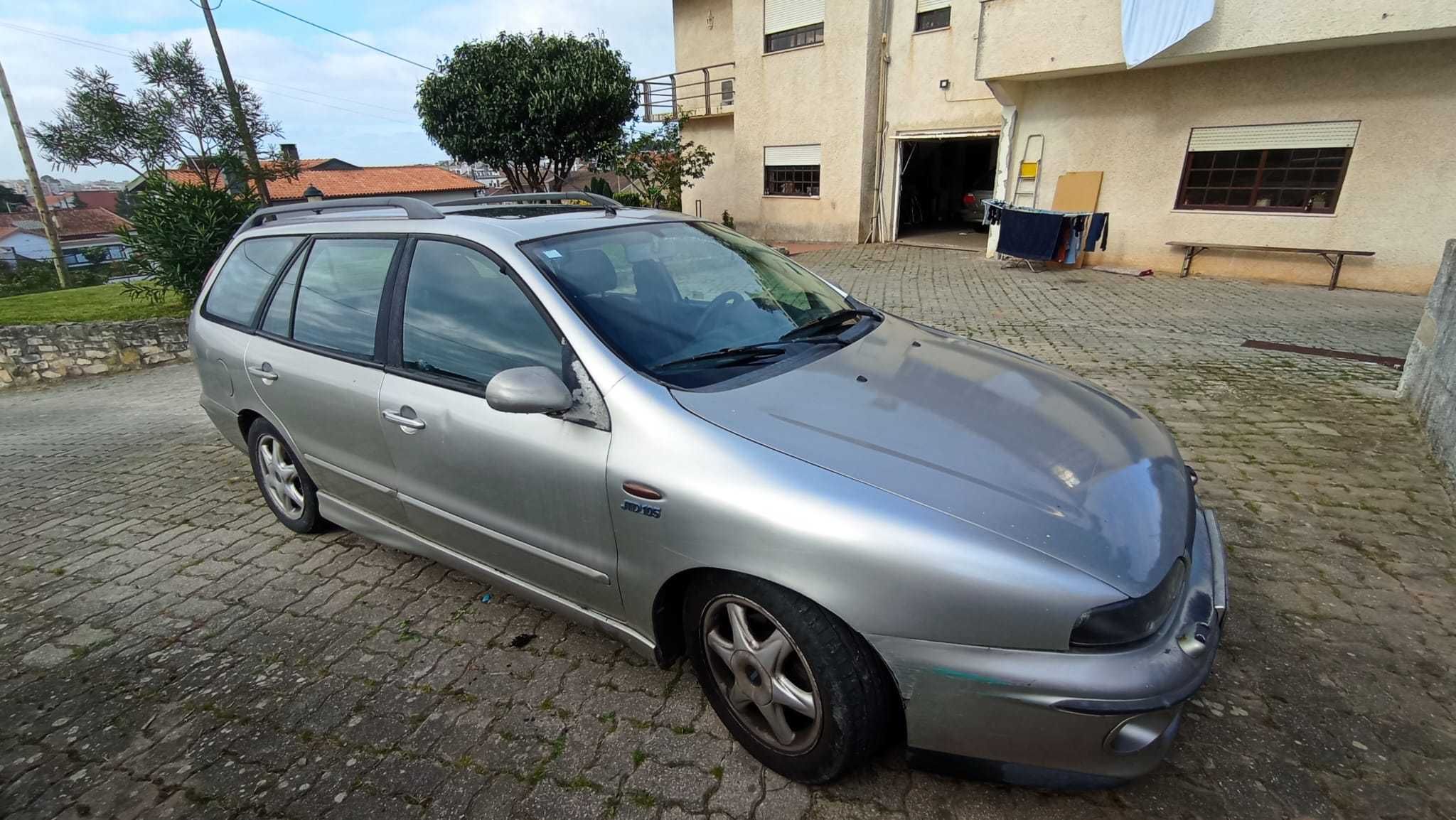 Carrinha fiat marea com os interiores novos e a trabalhar