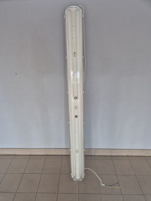 oprawy oświetleniowe faktura vat